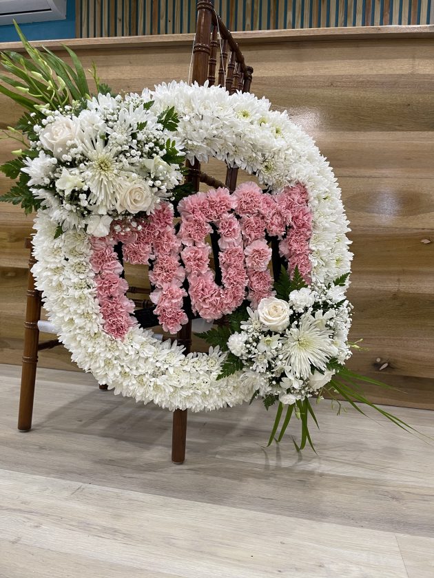 MOM Sympathy Wreath